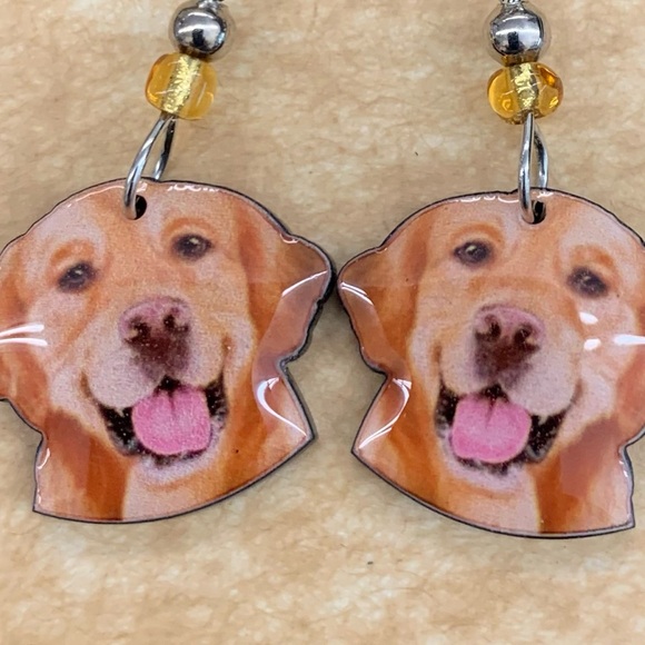 Handmade photographic enamel earrings. GOLDEN RETRIEVER. MANY breeds available - Picture 2 of 2